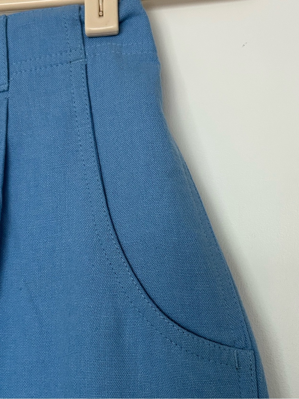 Blue linen vintage soft shorts sz 8 - Picture 5 of 14